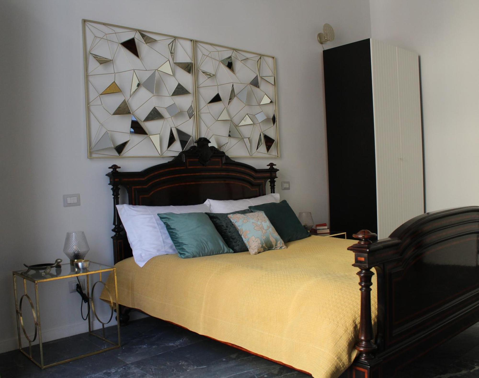 Casa Gaia Apartment Napoli Bagian luar foto