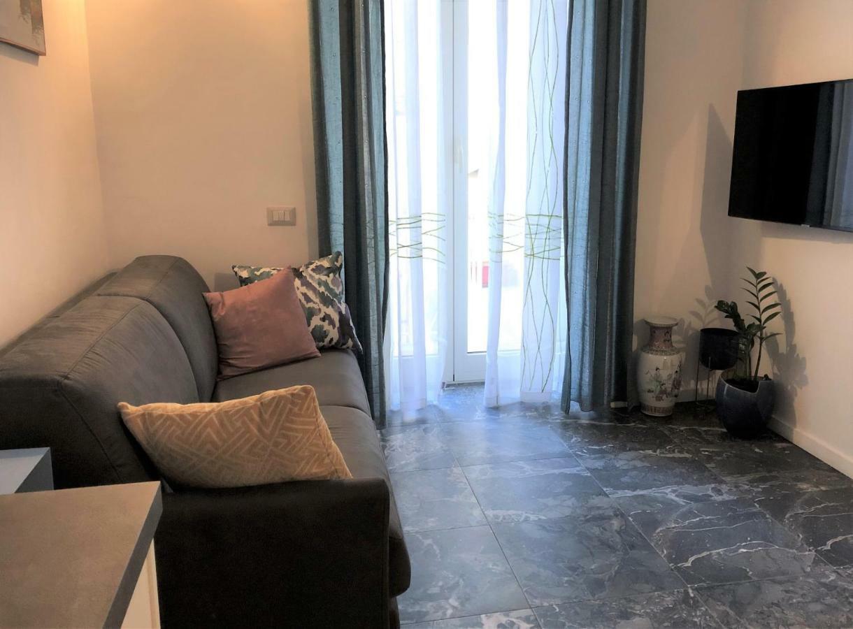 Casa Gaia Apartment Napoli Bagian luar foto