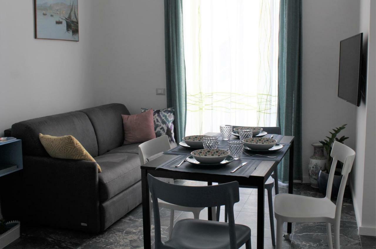 Casa Gaia Apartment Napoli Bagian luar foto